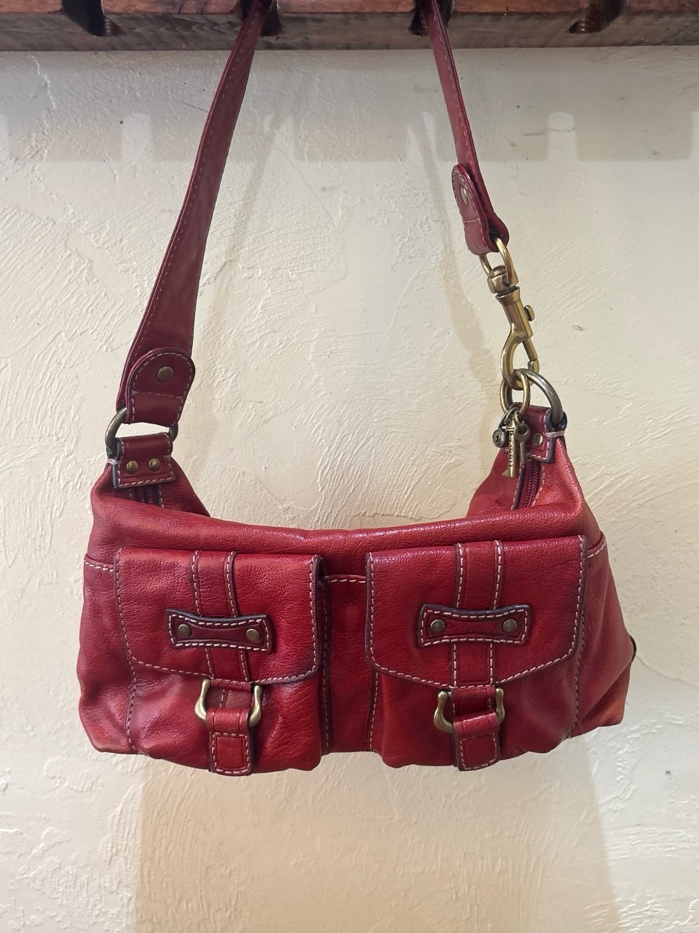 Fossil Red Leather Shoulder Bag with Gold Hardware Classic Women’s Handbag